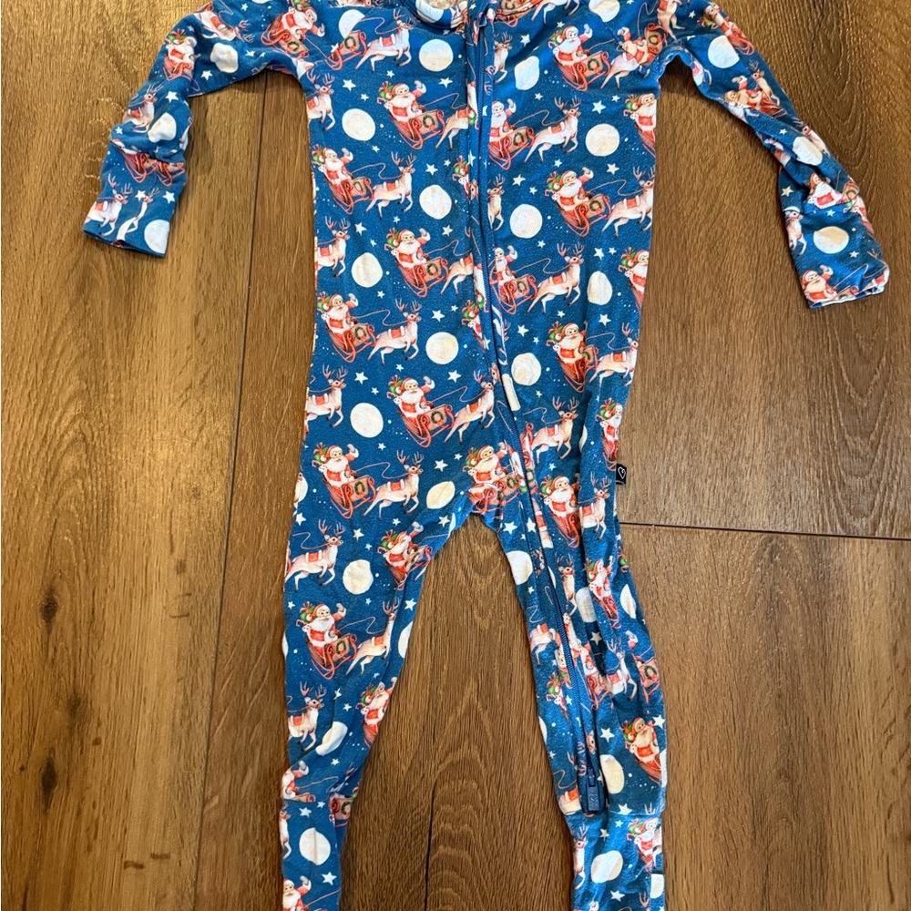 Poppy Baby Holiday Santa on The Sligh Pajama 6-12 mo